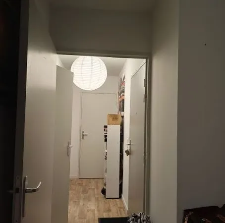 Chambre 1 pièce 12 m²