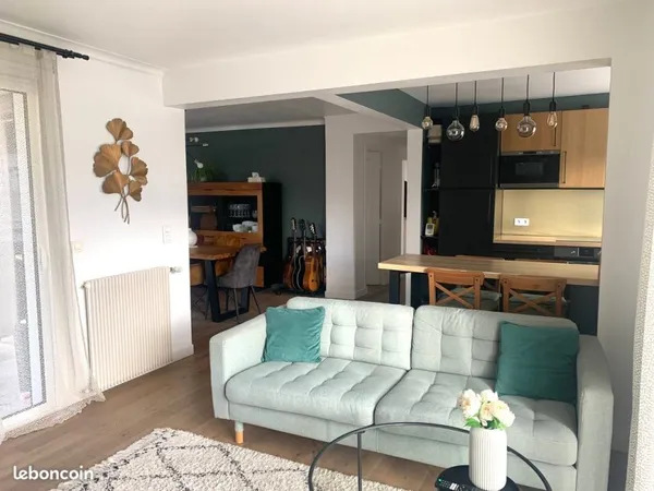 Appartement T4 Cachan 81m² et une pièce indépendante de 10m² avec jardin de 109m²