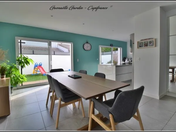 BEGLES - Maison 5 pièces avec jardin, terrasse et garage