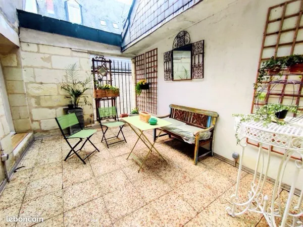 Duplex de charme avec grande terrasse