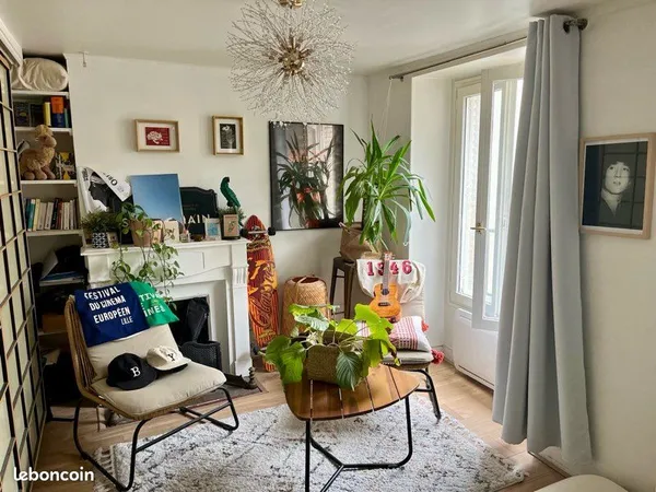 Studio meublé - Villa Poissonnière - Vue arborée, calme, sans vis-à-vis | Barbès 18e