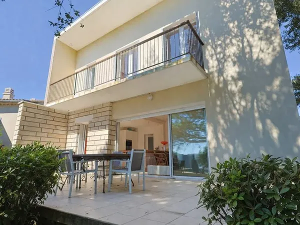 VUE MER - Villa de charme dominant le Parc à deux pas de l'océan