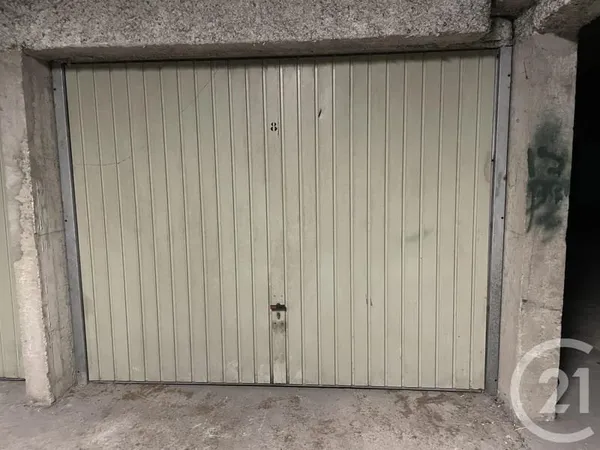Parking 13 m²