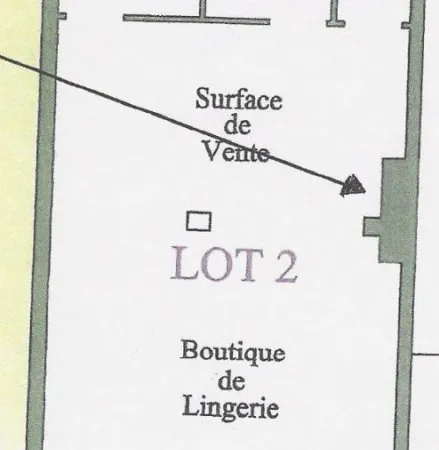 Local commercial 1 pièce 57 m²