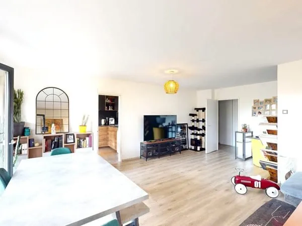 Appartement 80 m2 en rez-de-chaussée avec terrasse et cour ? Éco-quartier Ostwald
