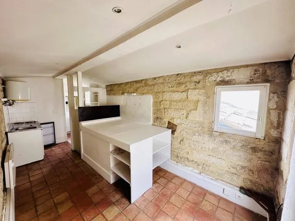Studio 1 pièce 14 m²