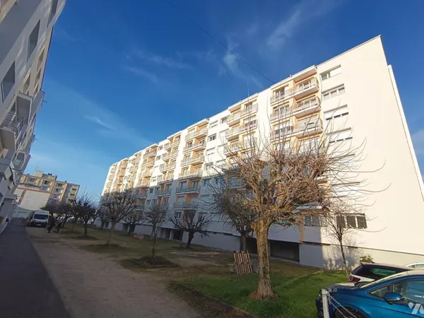 Appartement 4 pièces 77 m²