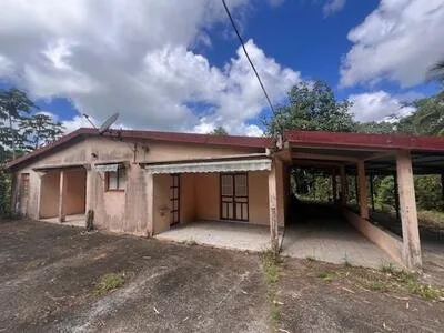 A VENDRE - Maison T6 - Quartier Les Deux Terres , GROS MORNE (97213), Martinique