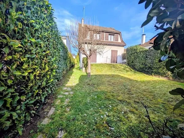 Maison 6 pièces 100 m²