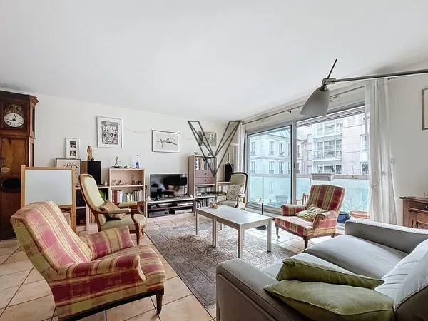 Rare grand appartement familial au calme lumineux