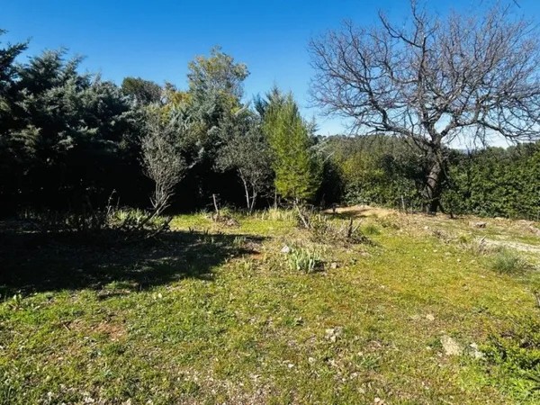 Terrain 532 m²