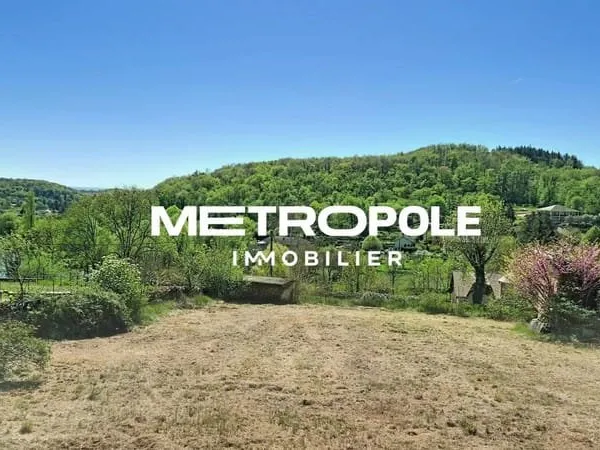 Terrain constructible 1055 m²