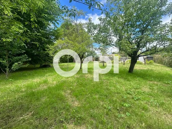 Terrain St Loubes 1100 m2 division possible en deux terrains