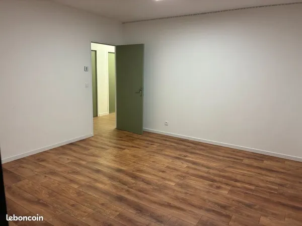 Grand local 20m² "Cocon" - Idéal Massage / Bien-être - Elne