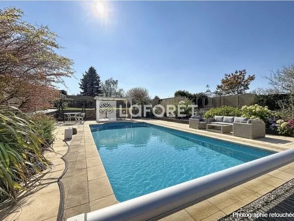 Maison Gennes Val De Loire 9 pièce(s) 185 m2