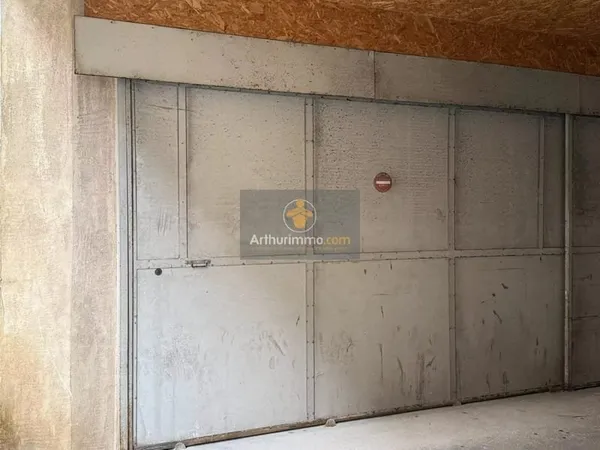 LOCATION BOX APT