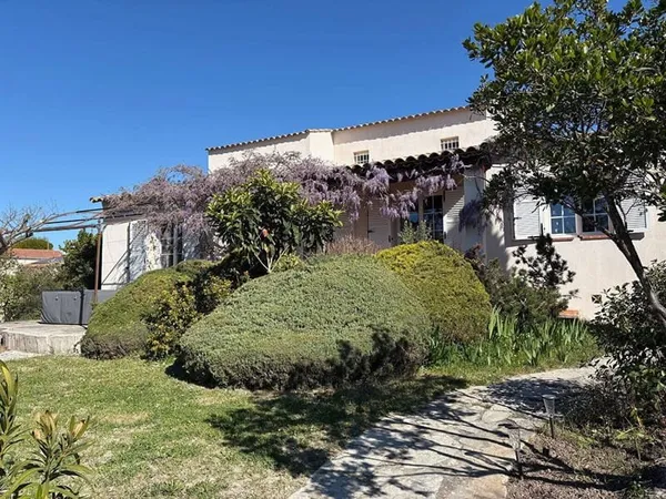 Villa 6 pièces 125 m²
