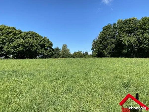 Terrain 2093 m² Sadroc