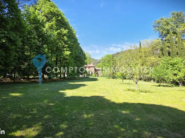 Mas 9 pièces 220 m²