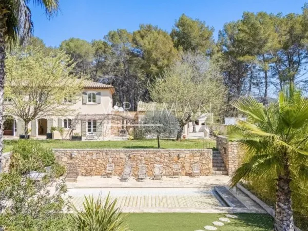 Bastide superbe avec piscine et annexe polyvalente 90 m² à doubl