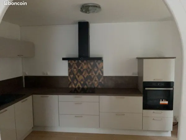 Appartement 90 m2 à louer boulevard Maréchal Joffre au centre de Bourges