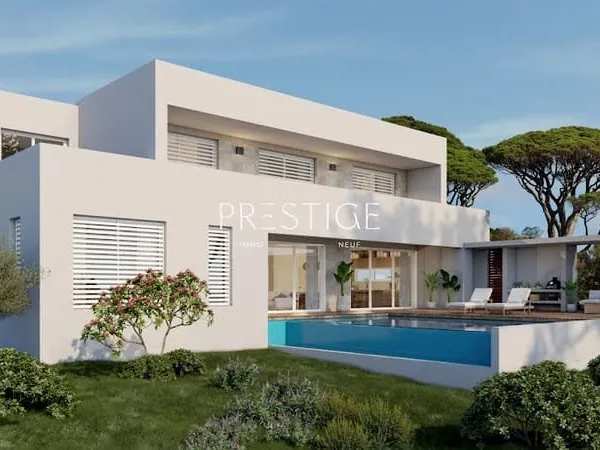 Maison 7 pièces 248 m²