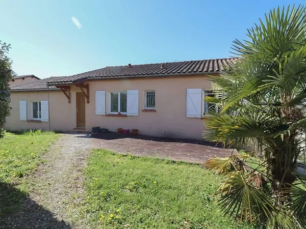 Maison T5 à Castelnau De Montmiral