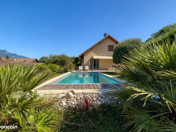 Maison 6 pièces 140 m²
