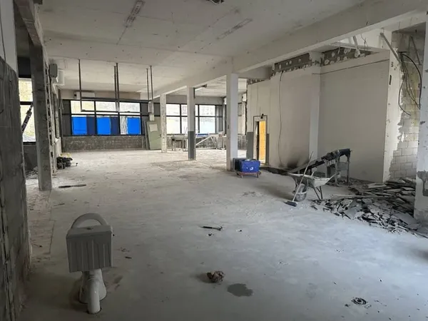 Local d'activité 435 m²