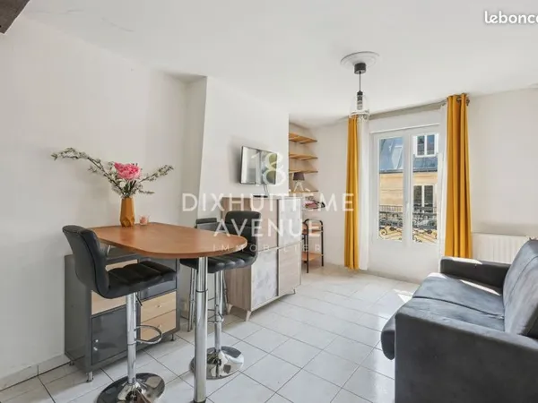 Studio 1 pièce 19 m²