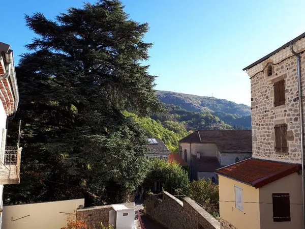 Appartement 3 pièce(s) 55 m2 Montpezat sous Bauzon