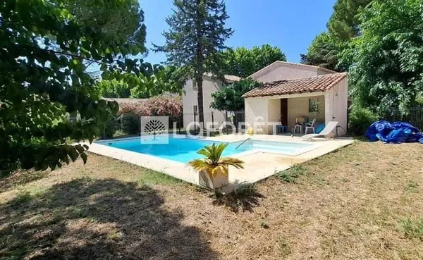 Villa 8 pièces 187 m²