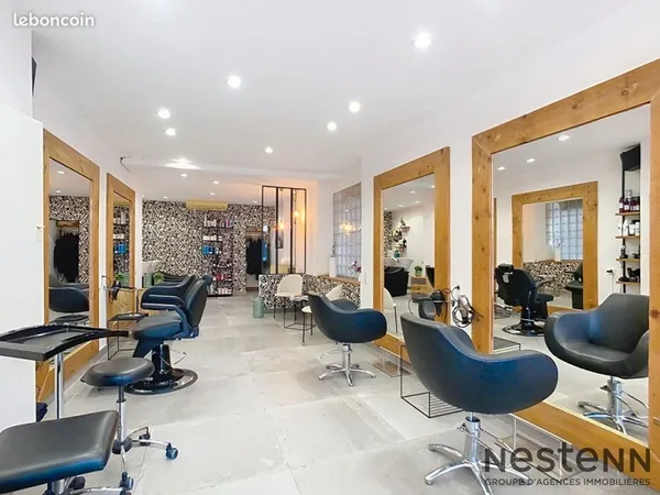 Fonds de commerce, salon de coiffure 60 m² TRETS