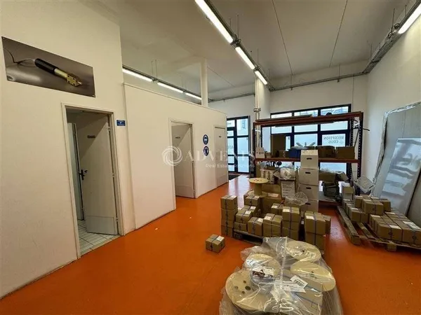 Local d'activité 446 m²