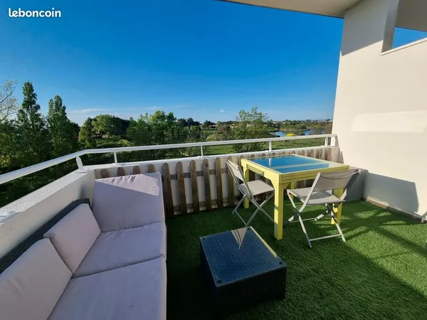 Appartement T2 avec terrasse - Vue lac - Aperçu mer