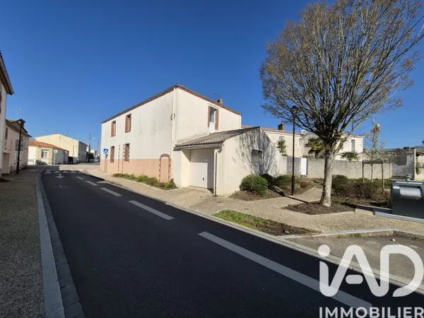 Maison 5 pièces 400 m²