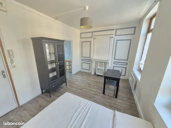 Studio place jeanne d'arc