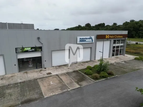 Dpt Guyane (973), à louer MACOURIA local commercial de 129m²