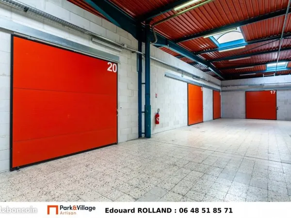 Local industriel 65 m²