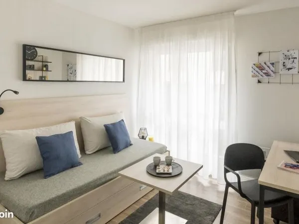 Studio 1 pièce 19 m²
