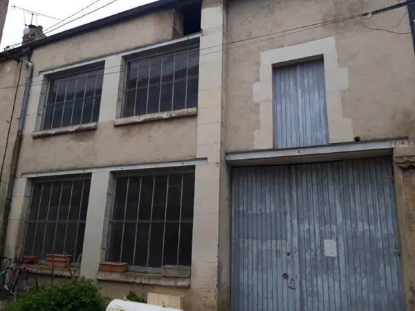 ATELIER / GARAGE