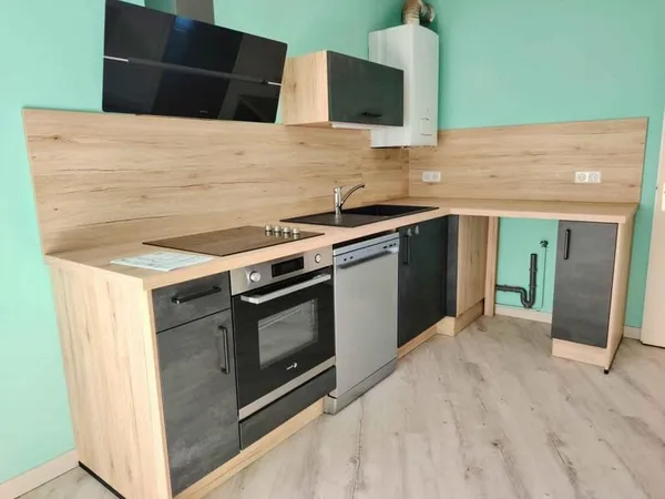 Appartement - 3ème étage - 88 m2 - 3 pièces - Non meublé