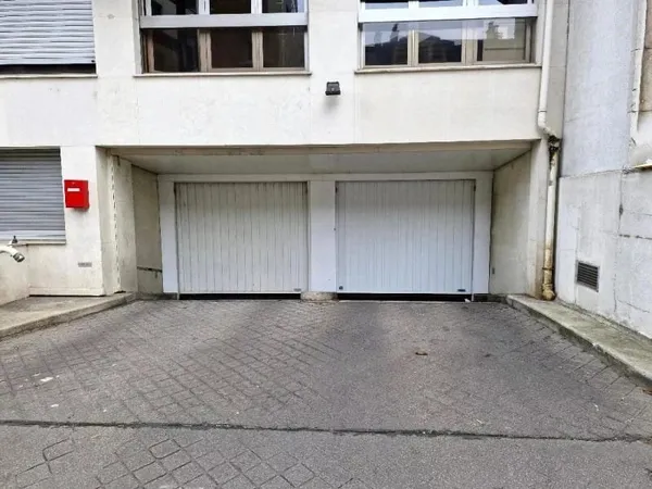Parking 11 m²