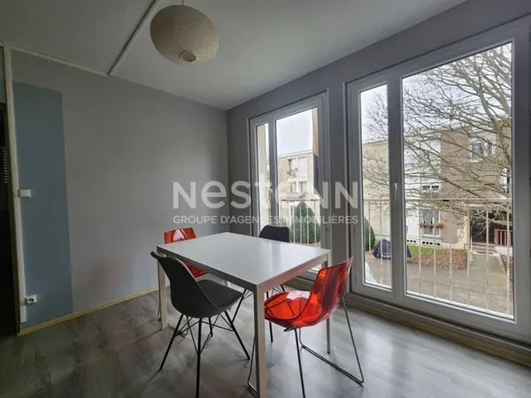 31500 Quartier Amouroux Proche Métro Roseraie Beau T3 Meublé entièrement équipé de 60.1m² avec cave 
