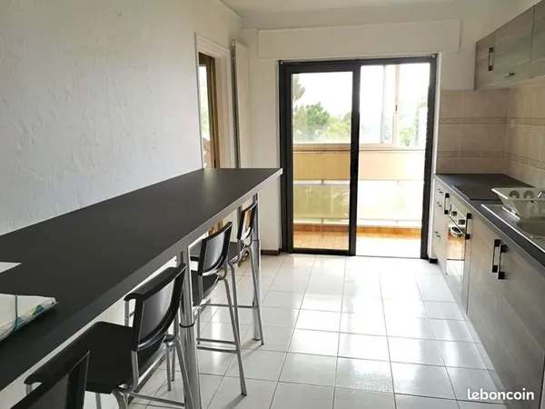 Chambre avec balcon