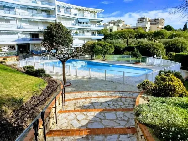 Appartement 3 pièces 84 m²