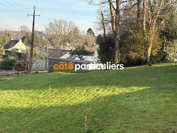 Terrain sur la commune de Camors de 1174m2