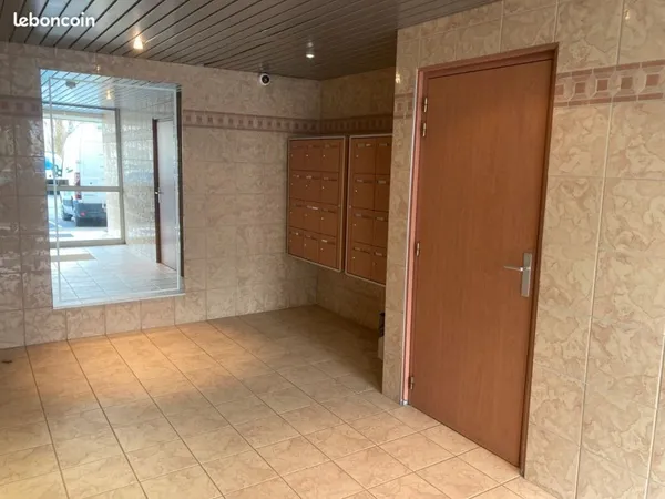 À louer appartement la Metare jardin de l'Europe