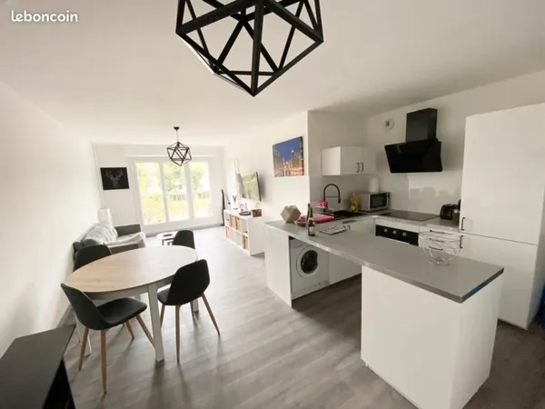 Chambre dans colocation de standing meublée rénovée