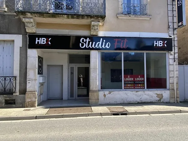 Local commercial refait à neuf en plein centre-ville